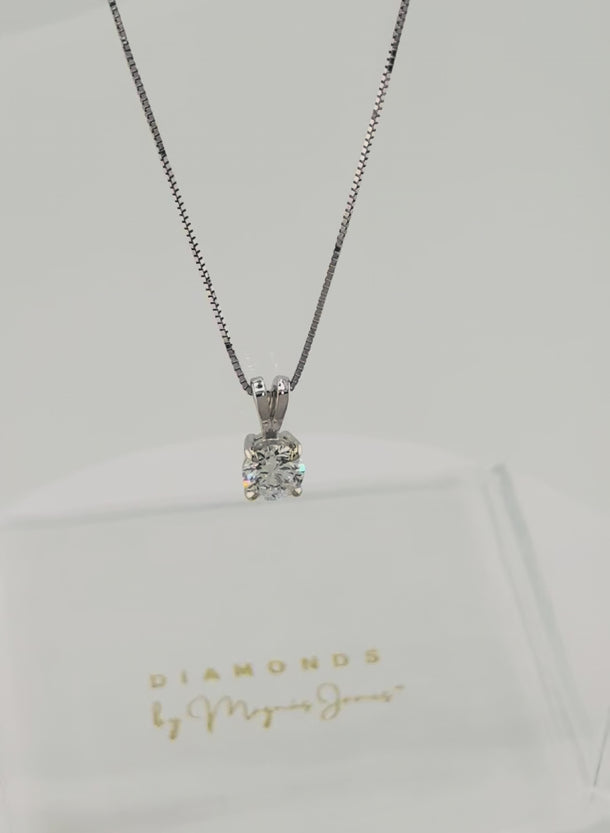 360 View Lab-Grown Diamond Pendant